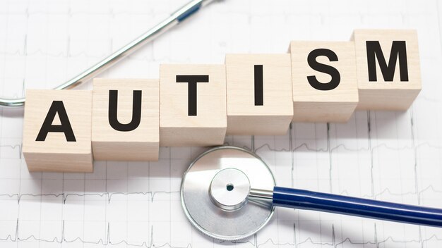 برای درمان بیمارات اوتیسم شدید یا اوتیسم سطح 3 چند راهکار وجود دارد